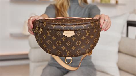 lv bum bag size